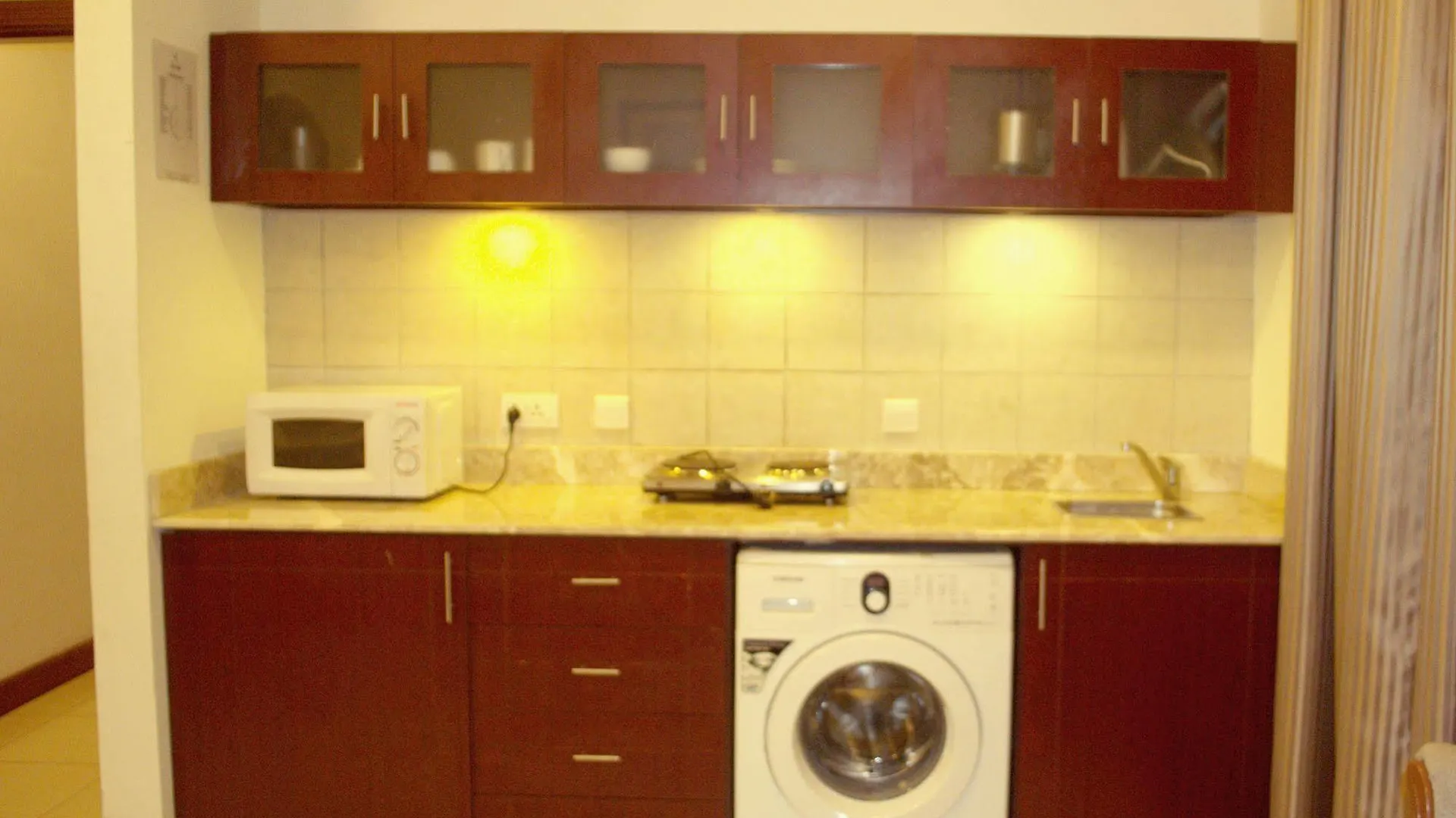 Moon Valley Hotel Apartment - Bur Dubai, Burjuman Aparthotel