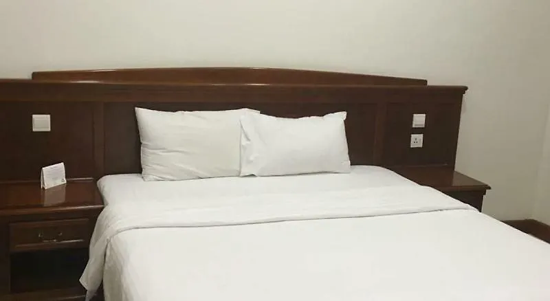 Moon Valley Hotel Apartment - Bur Dubai, Burjuman 3*, Dubai United Arab Emirates