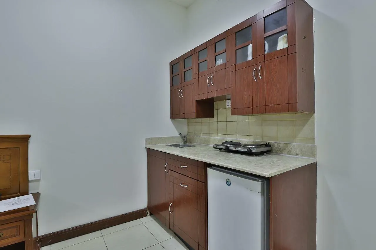 Moon Valley Hotel Apartment - Bur Dubai, Burjuman 3*, Dubai